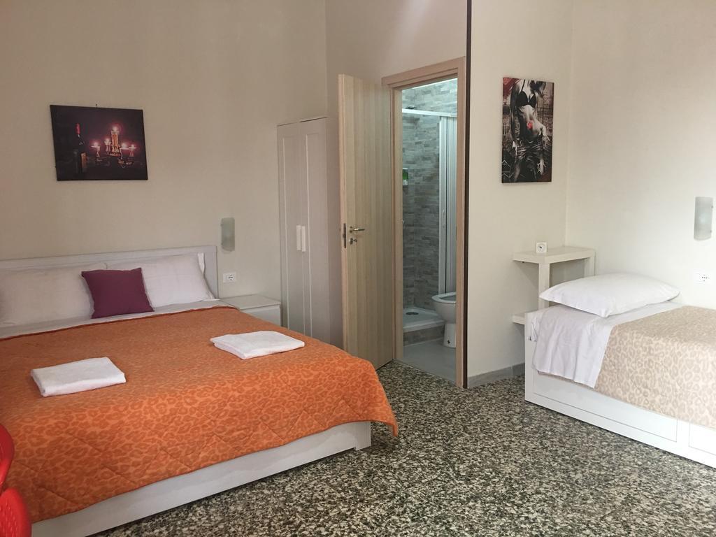 مبيت وإفطار بيزا Aliante Turist House المظهر الخارجي الصورة