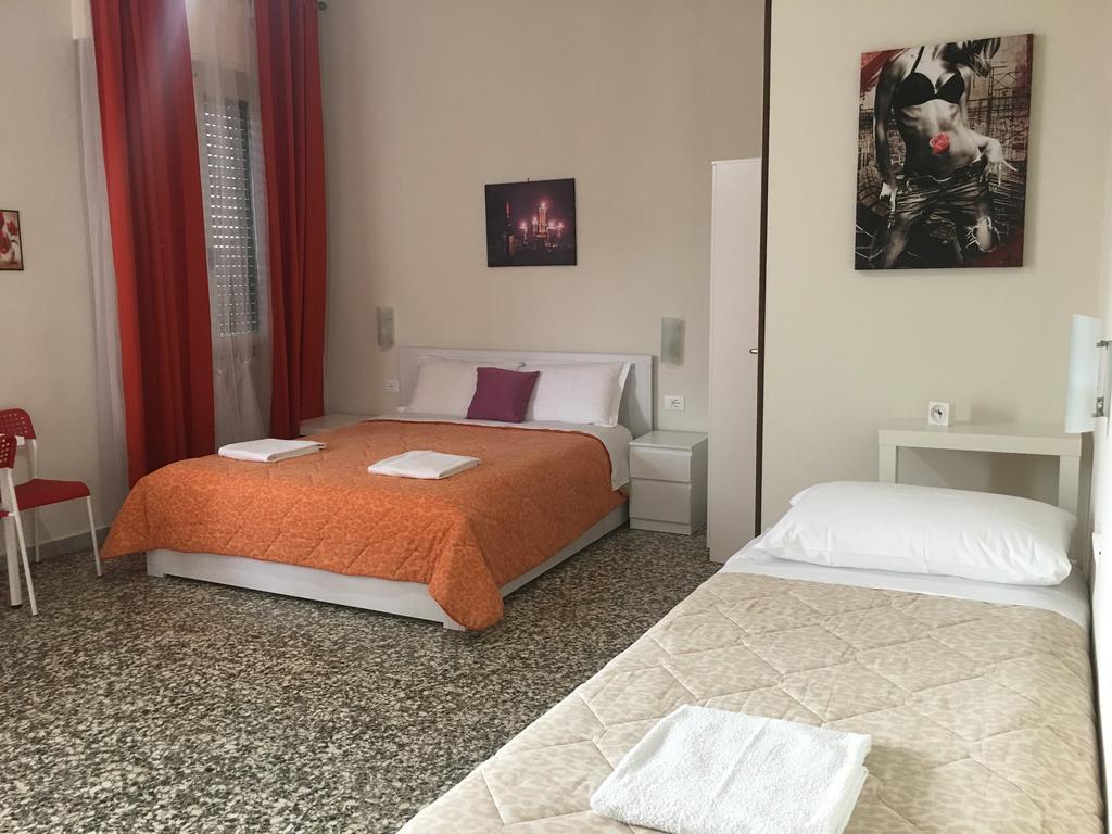 مبيت وإفطار بيزا Aliante Turist House المظهر الخارجي الصورة
