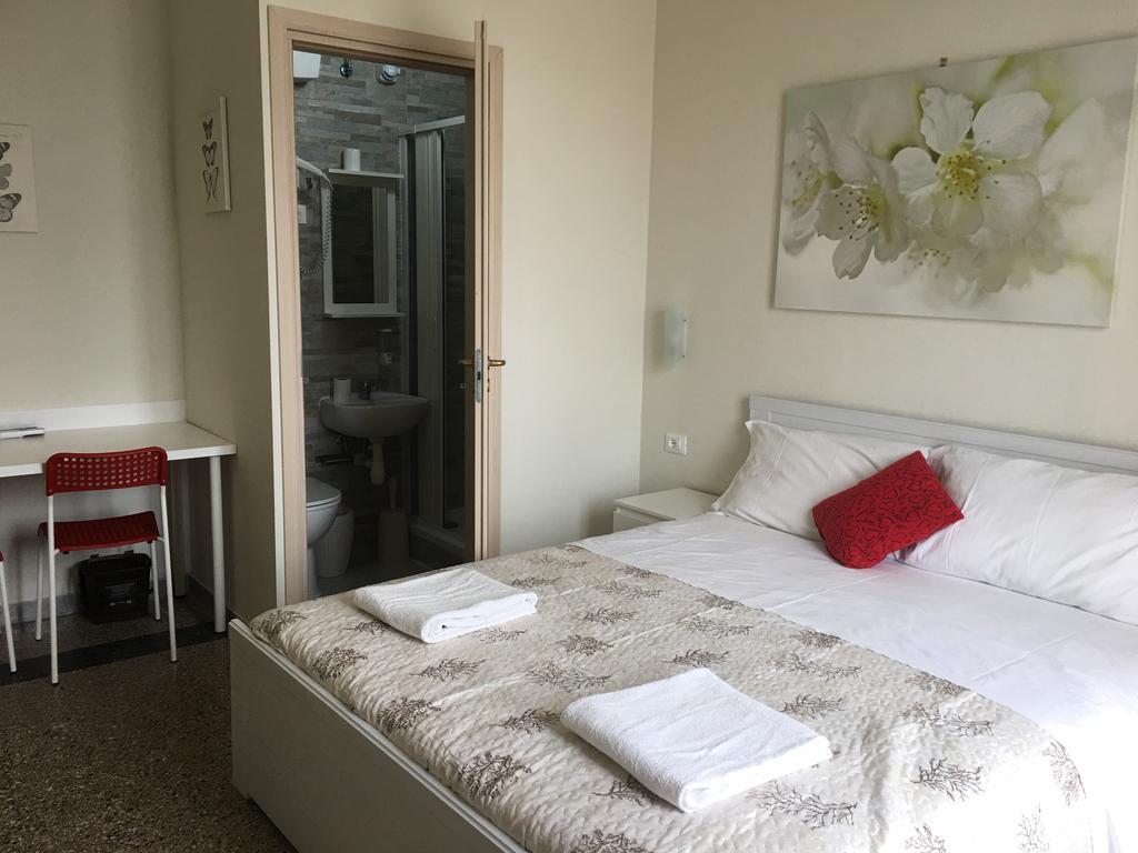 مبيت وإفطار بيزا Aliante Turist House المظهر الخارجي الصورة