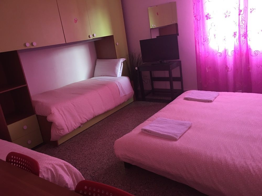 مبيت وإفطار بيزا Aliante Turist House المظهر الخارجي الصورة