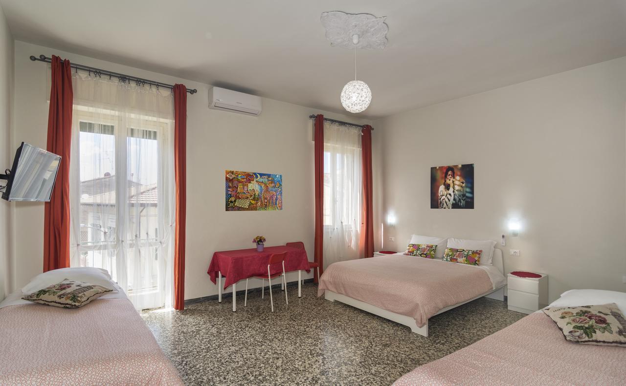 مبيت وإفطار بيزا Aliante Turist House المظهر الخارجي الصورة